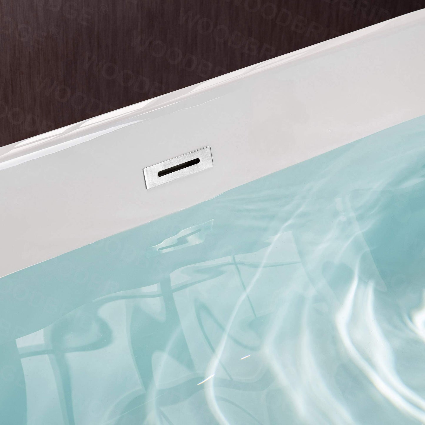 59" WOODBRIDGE Tub