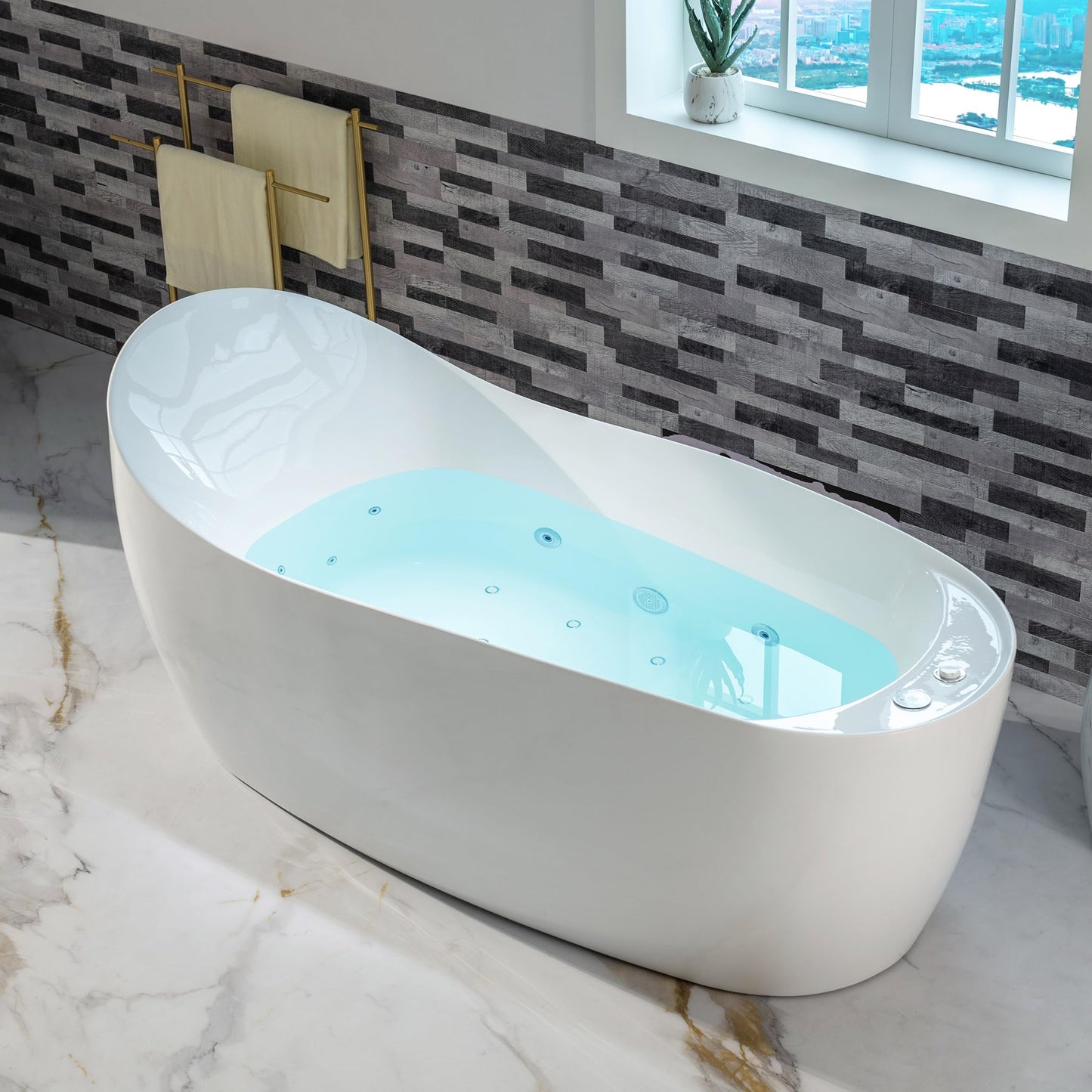 72" WOODBRIDGE Whirlpool Tub