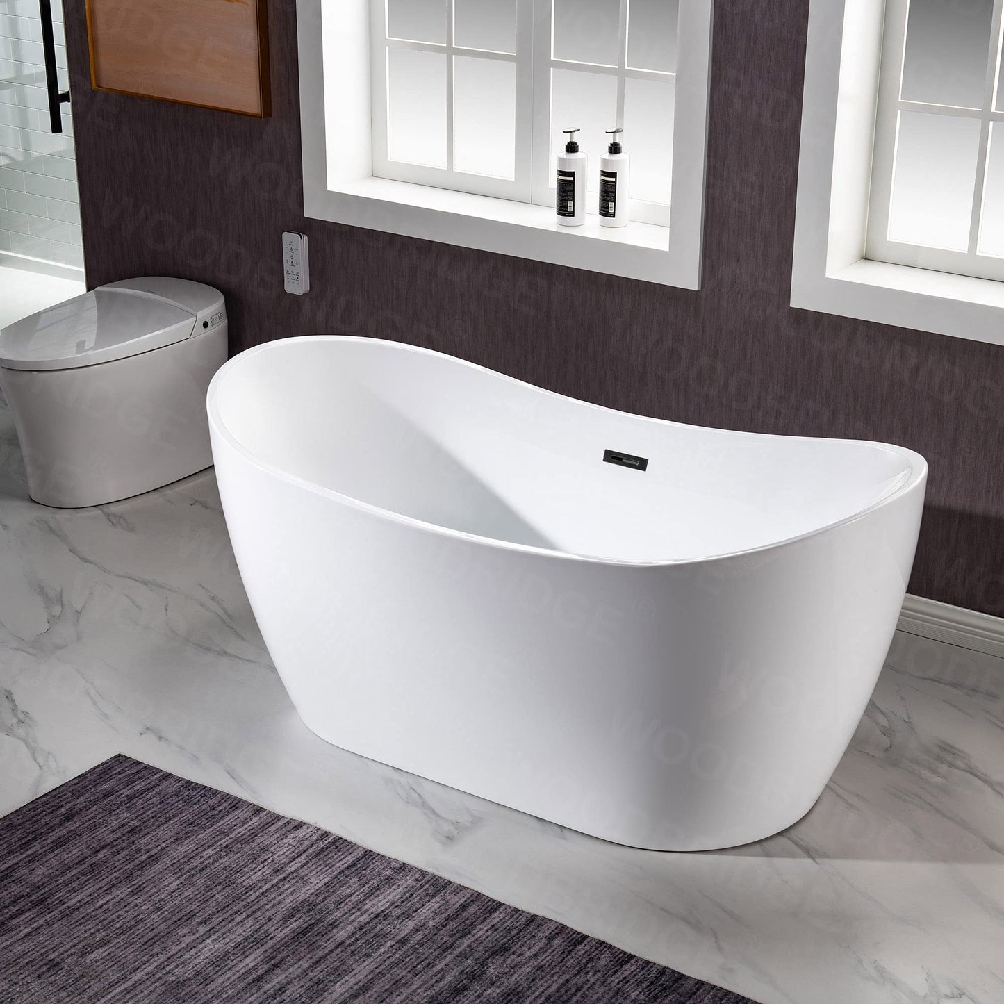 59" WOODBRIDGE Tub